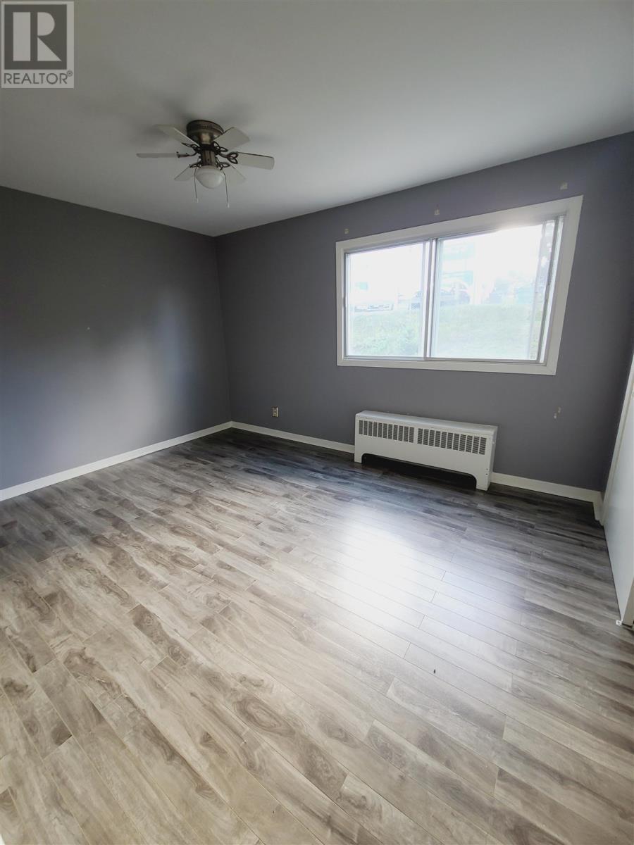 












113 Hillside DR N # 6

,
Elliot Lake,




Ontario
P5A1X5

