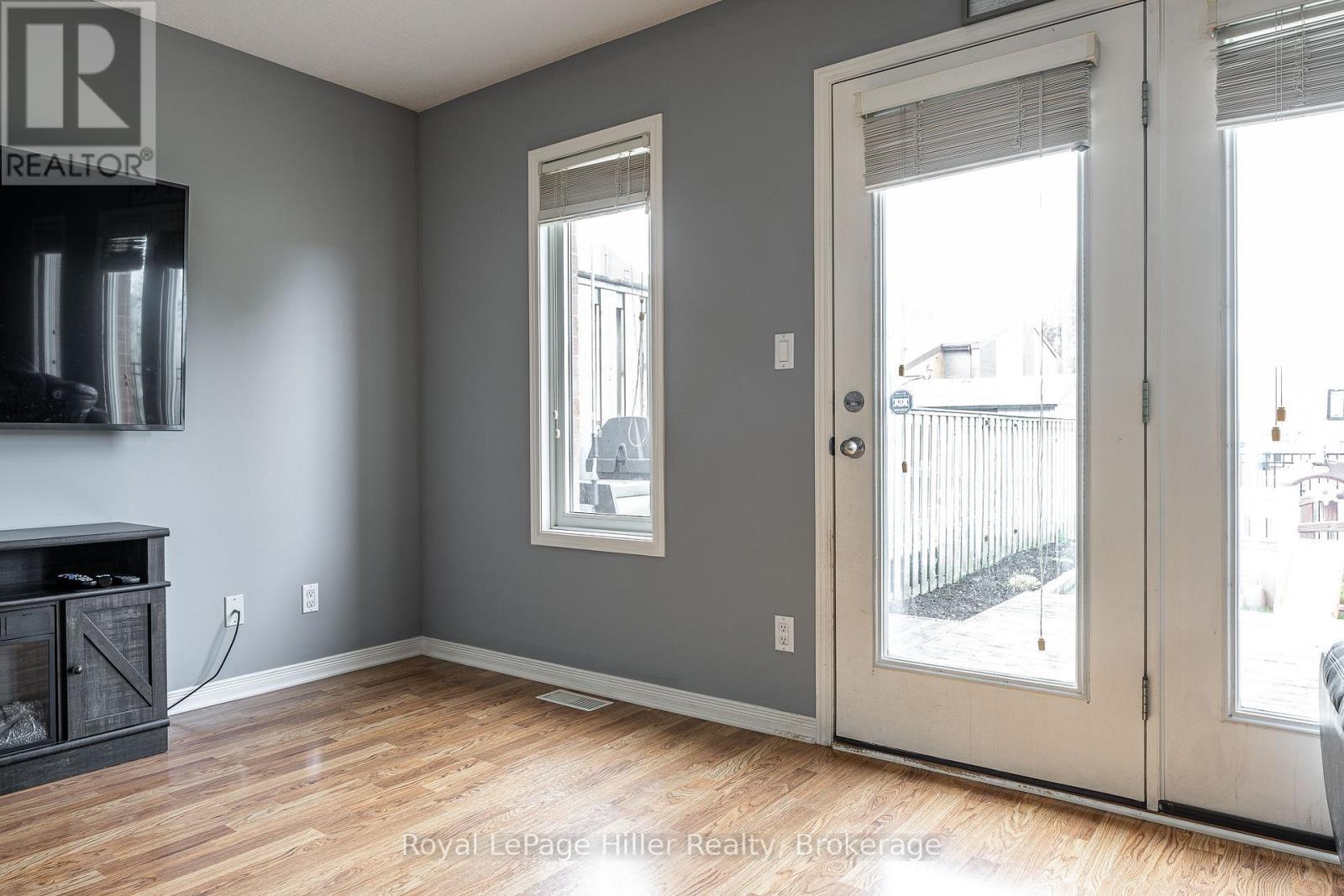 












20 HYDE ROAD

,
Stratford,




Ontario
N5A7Z4

