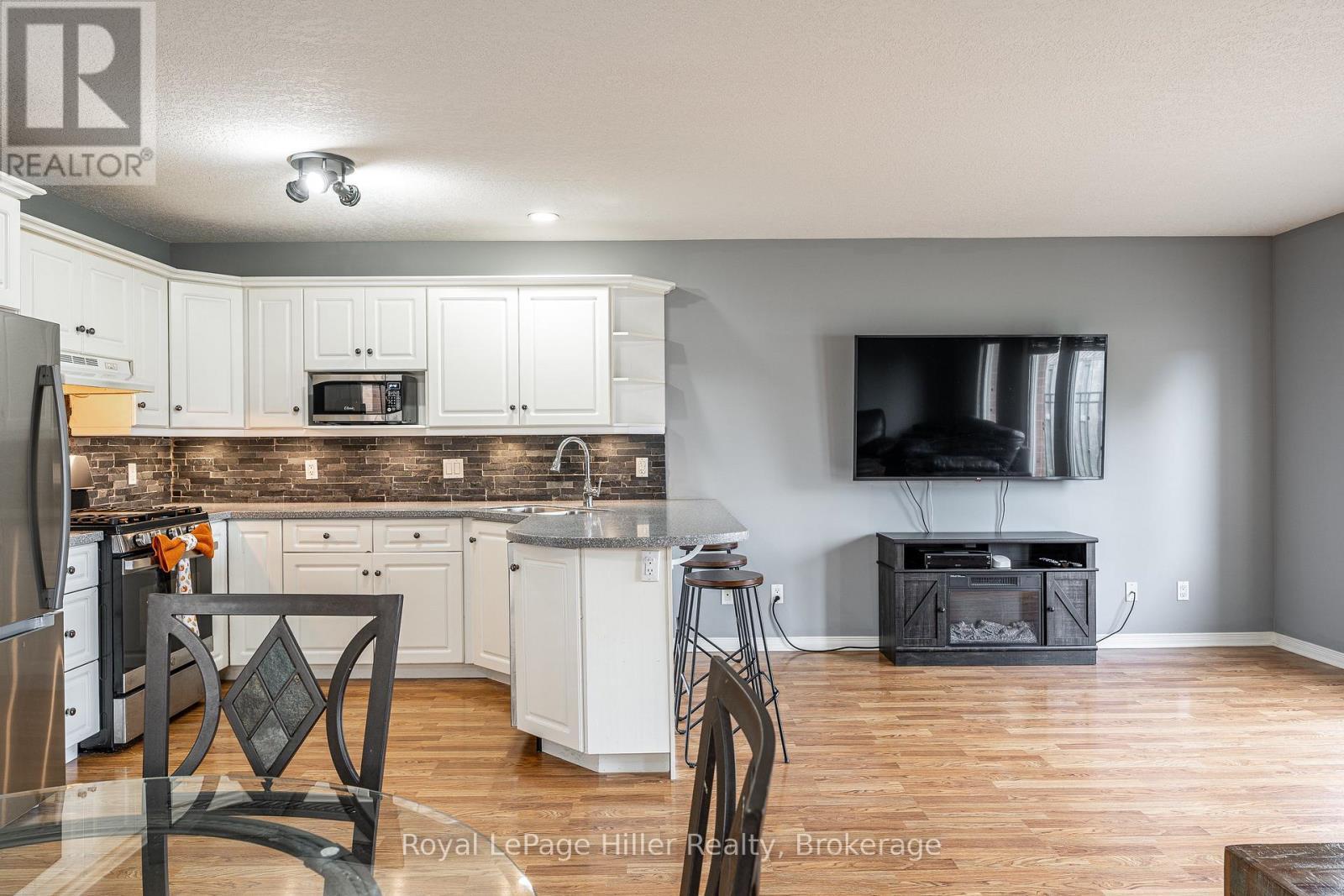 












20 HYDE ROAD

,
Stratford,




Ontario
N5A7Z4

