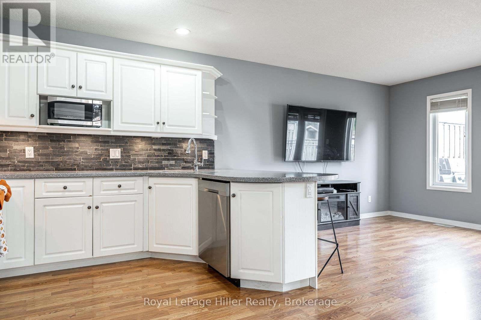 












20 HYDE ROAD

,
Stratford,




Ontario
N5A7Z4

