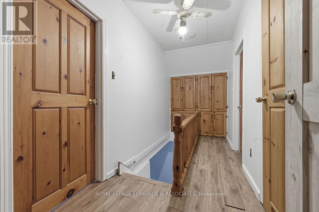 












7 ELIZABETH STREET

,
Laurentian Hills,




Ontario
K0J1J0

