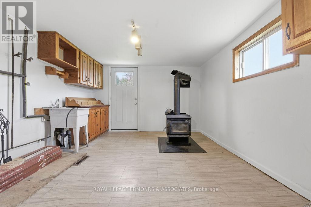 












7 ELIZABETH STREET

,
Laurentian Hills,




Ontario
K0J1J0

