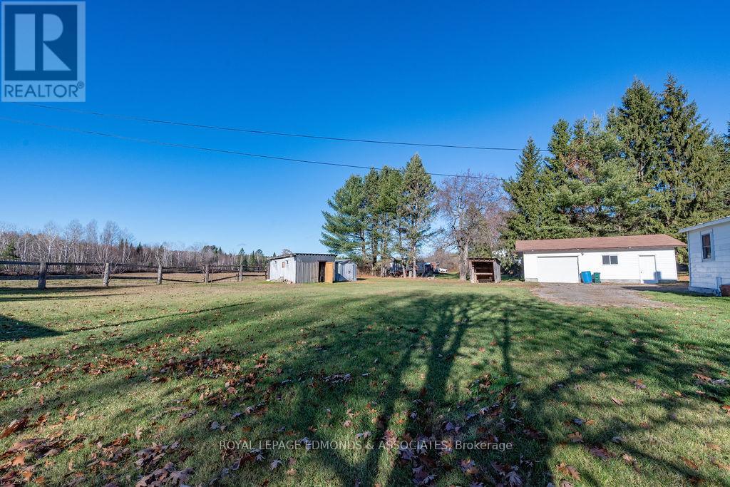 












7 ELIZABETH STREET

,
Laurentian Hills,




Ontario
K0J1J0

