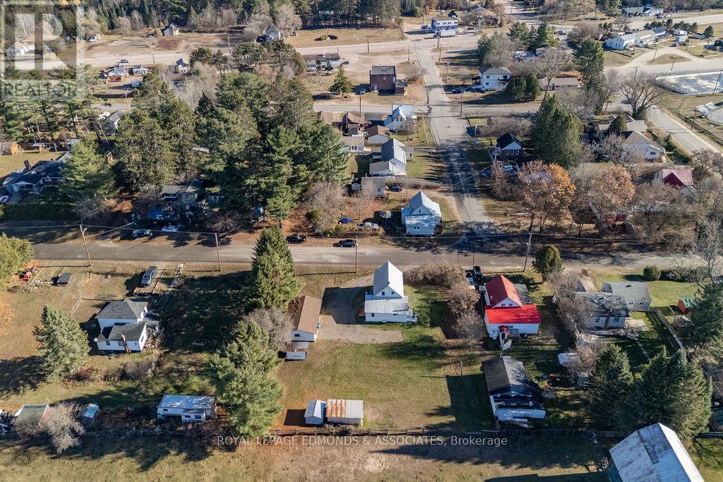 












7 ELIZABETH STREET

,
Laurentian Hills,




Ontario
K0J1J0

