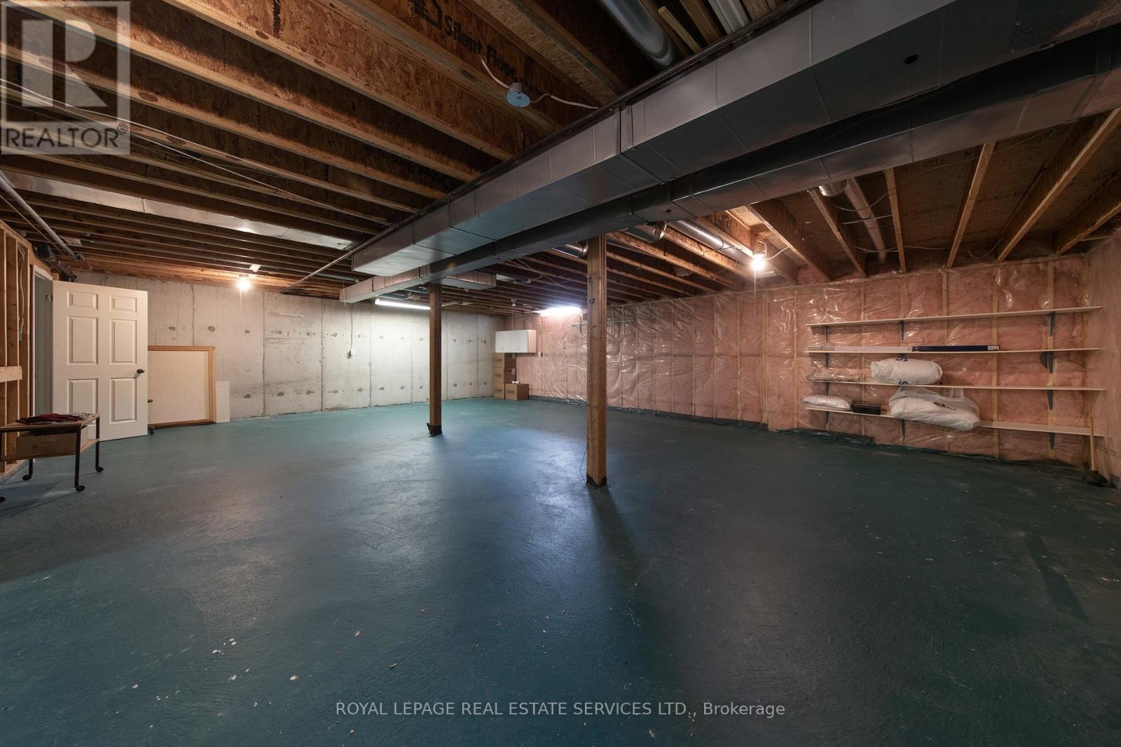 












21 - 1010 CRISTINA COURT

,
Mississauga,




Ontario
L5J4T7

