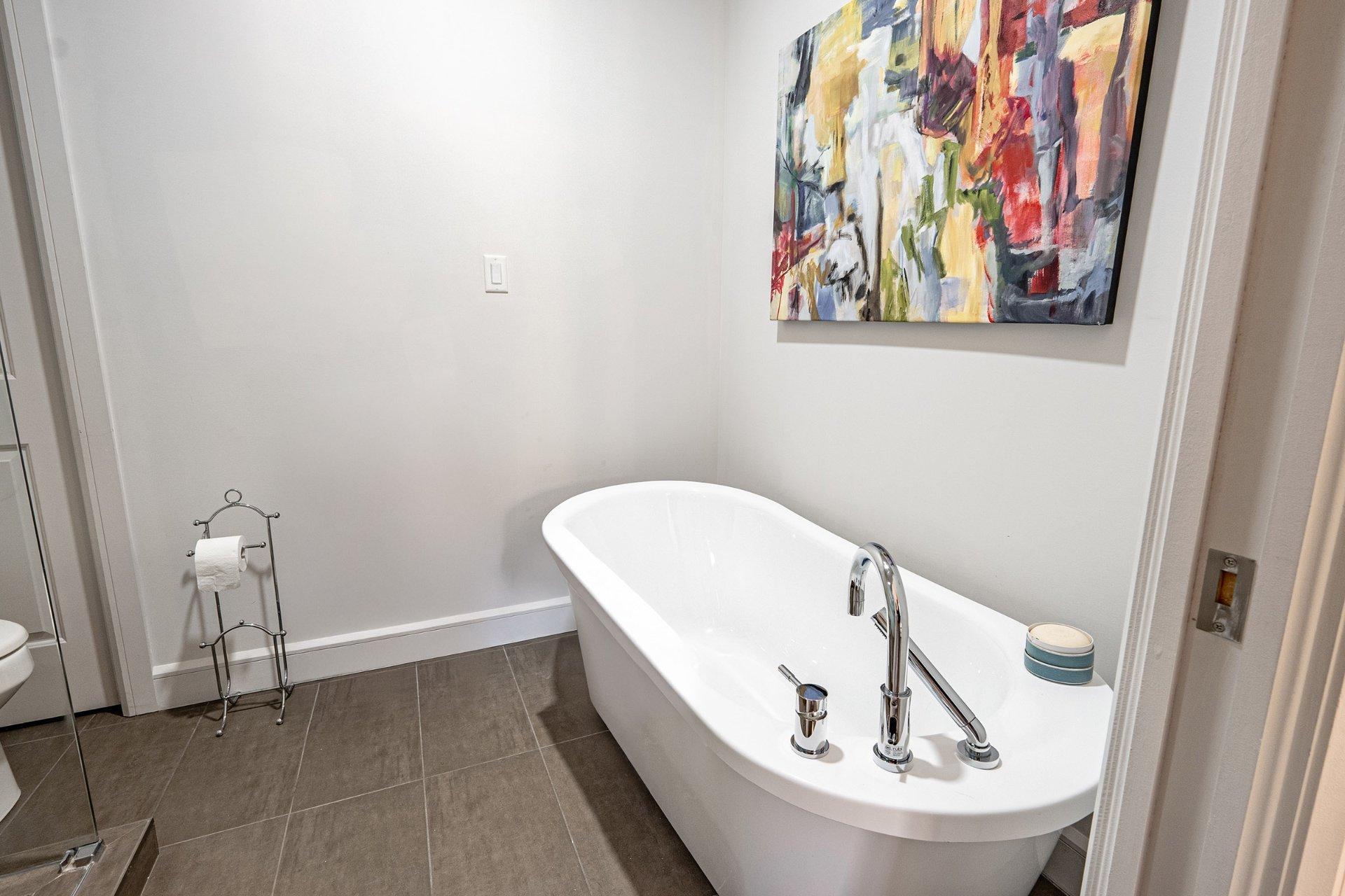 









120


Rue de Candiac

, 1103,
Sherbrooke (Les Nations),




QC
J1L1G8

