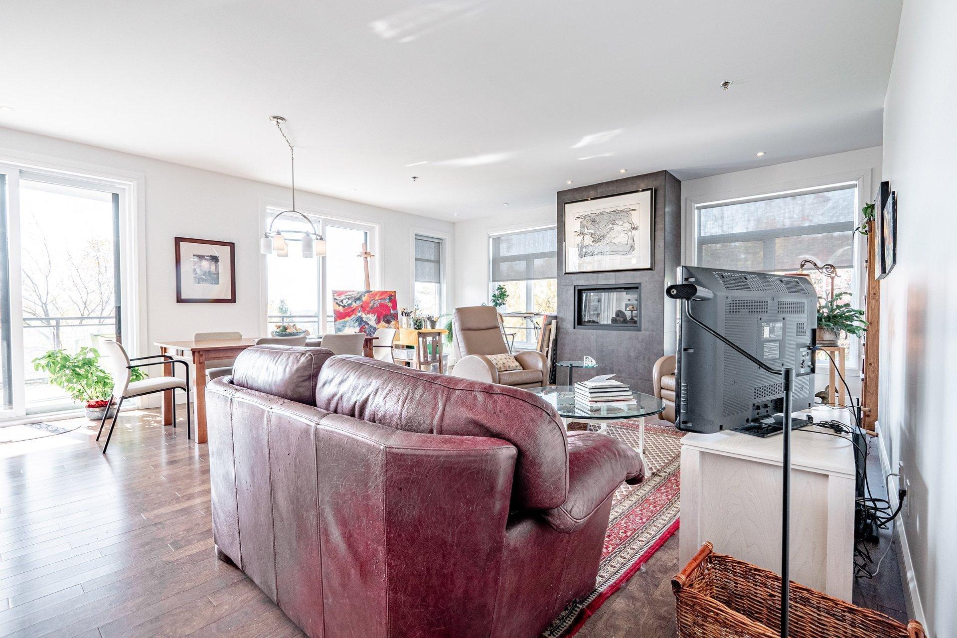 









120


Rue de Candiac

, 1103,
Sherbrooke (Les Nations),




QC
J1L1G8

