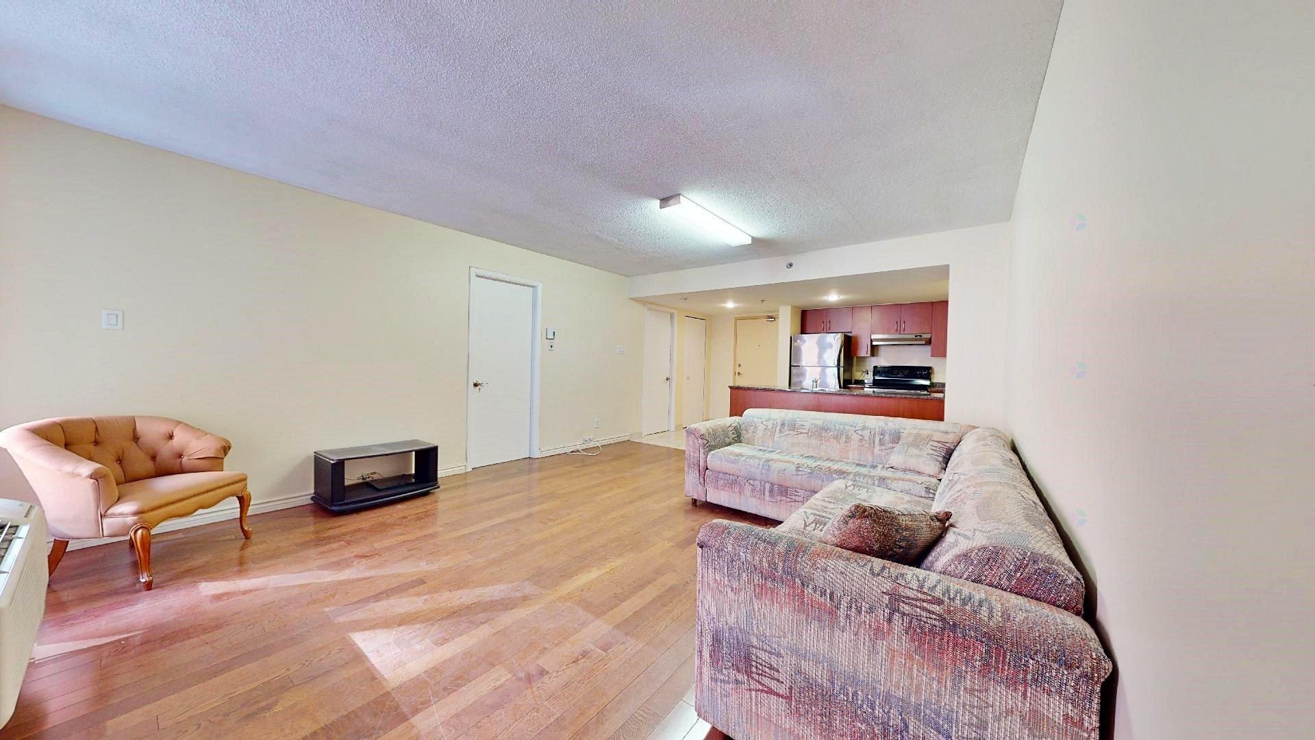 









98


Rue Charlotte

, 551,
Montréal (Ville-Marie),




QC
H2X3V2

