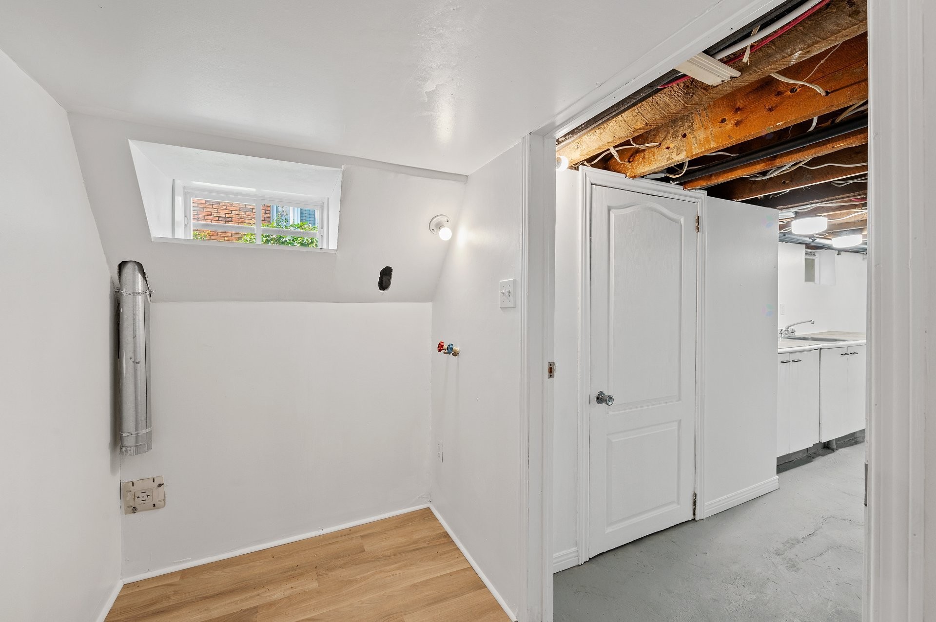 









636

 - 638


8e Avenue

,
Saint-Jérôme,




QC
J7Z4Y1

