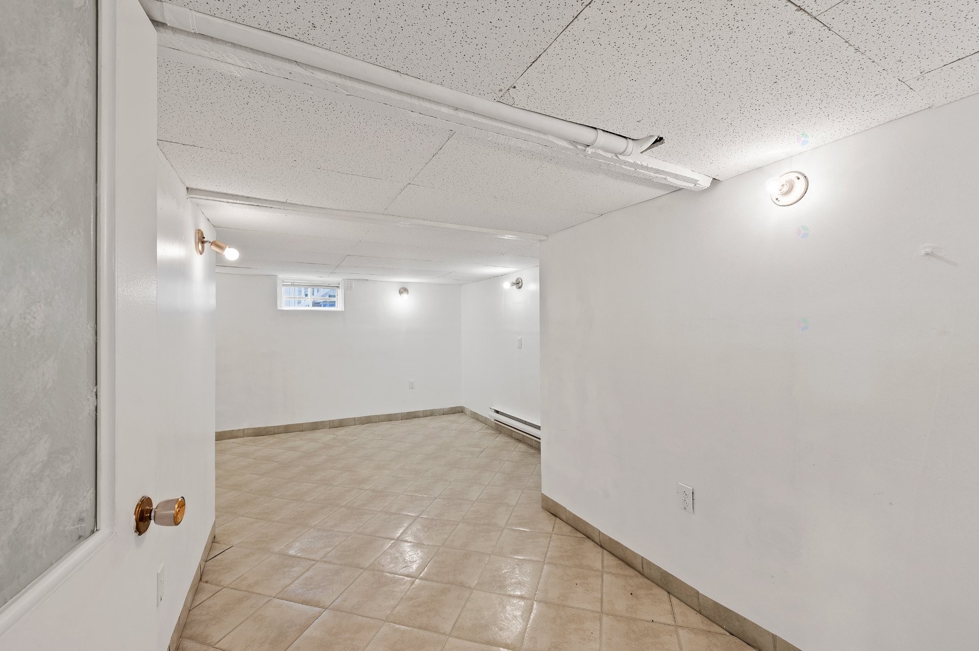 









636

 - 638


8e Avenue

,
Saint-Jérôme,




QC
J7Z4Y1

