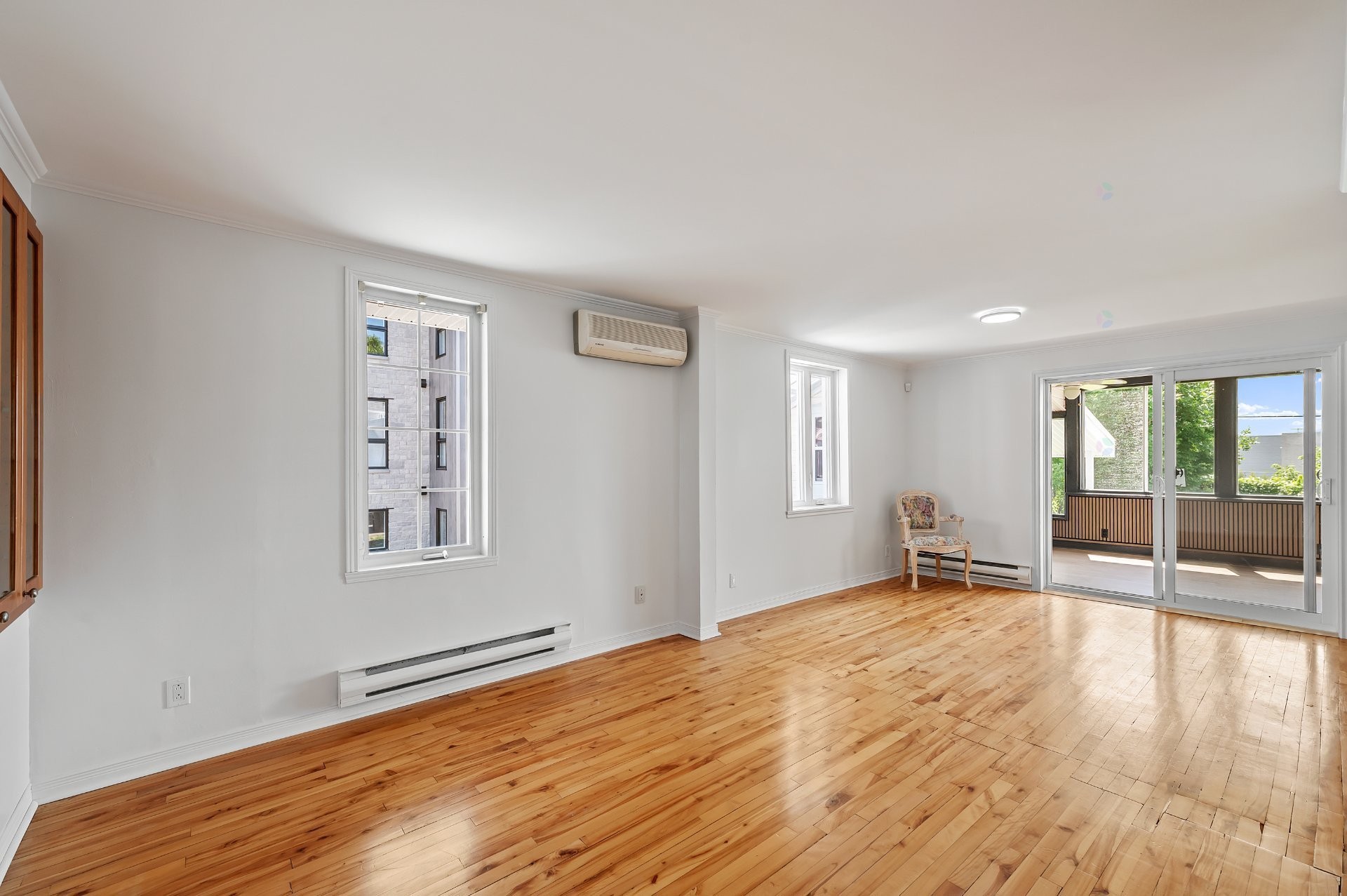 









636

 - 638


8e Avenue

,
Saint-Jérôme,




QC
J7Z4Y1

