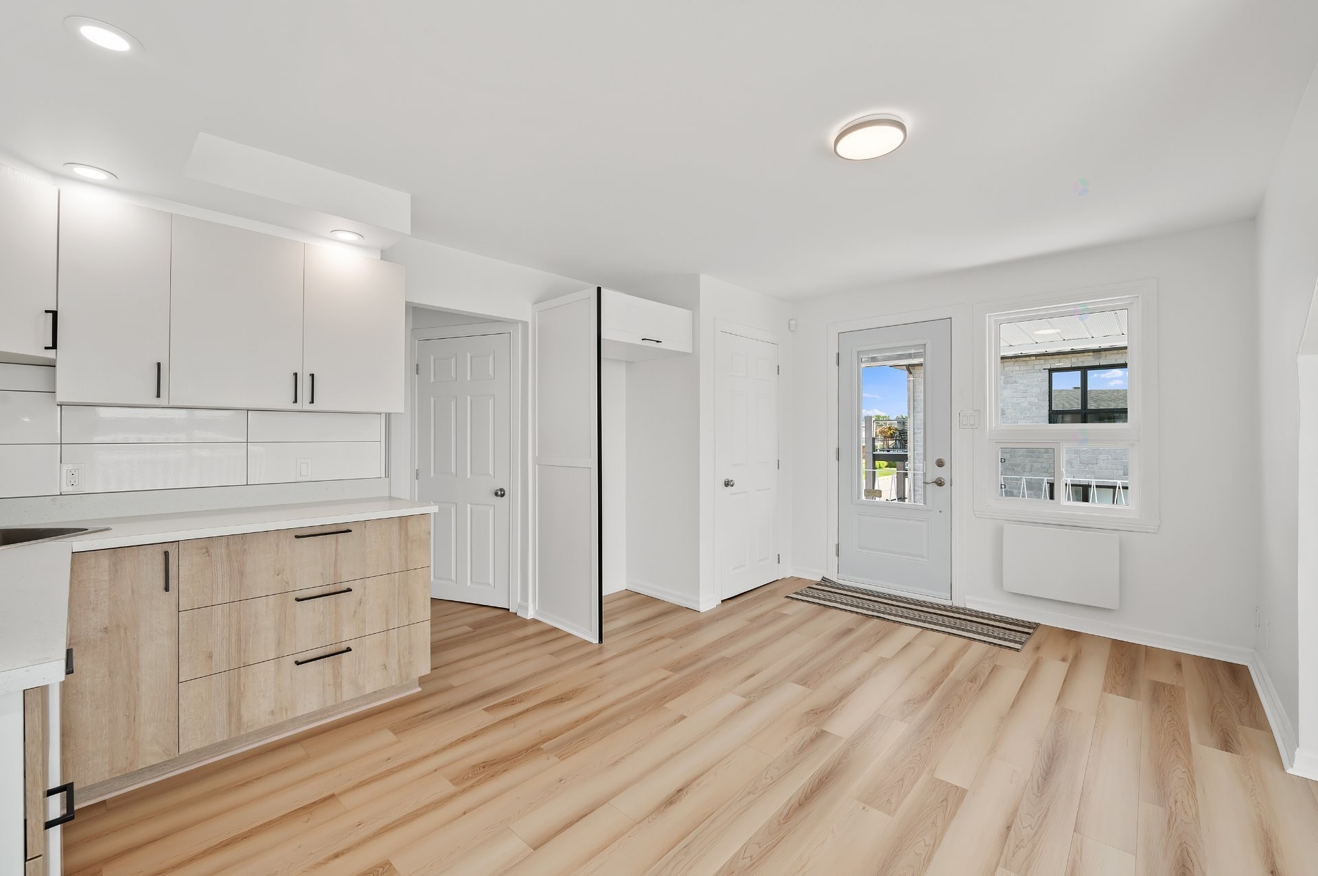 









636

 - 638


8e Avenue

,
Saint-Jérôme,




QC
J7Z4Y1

