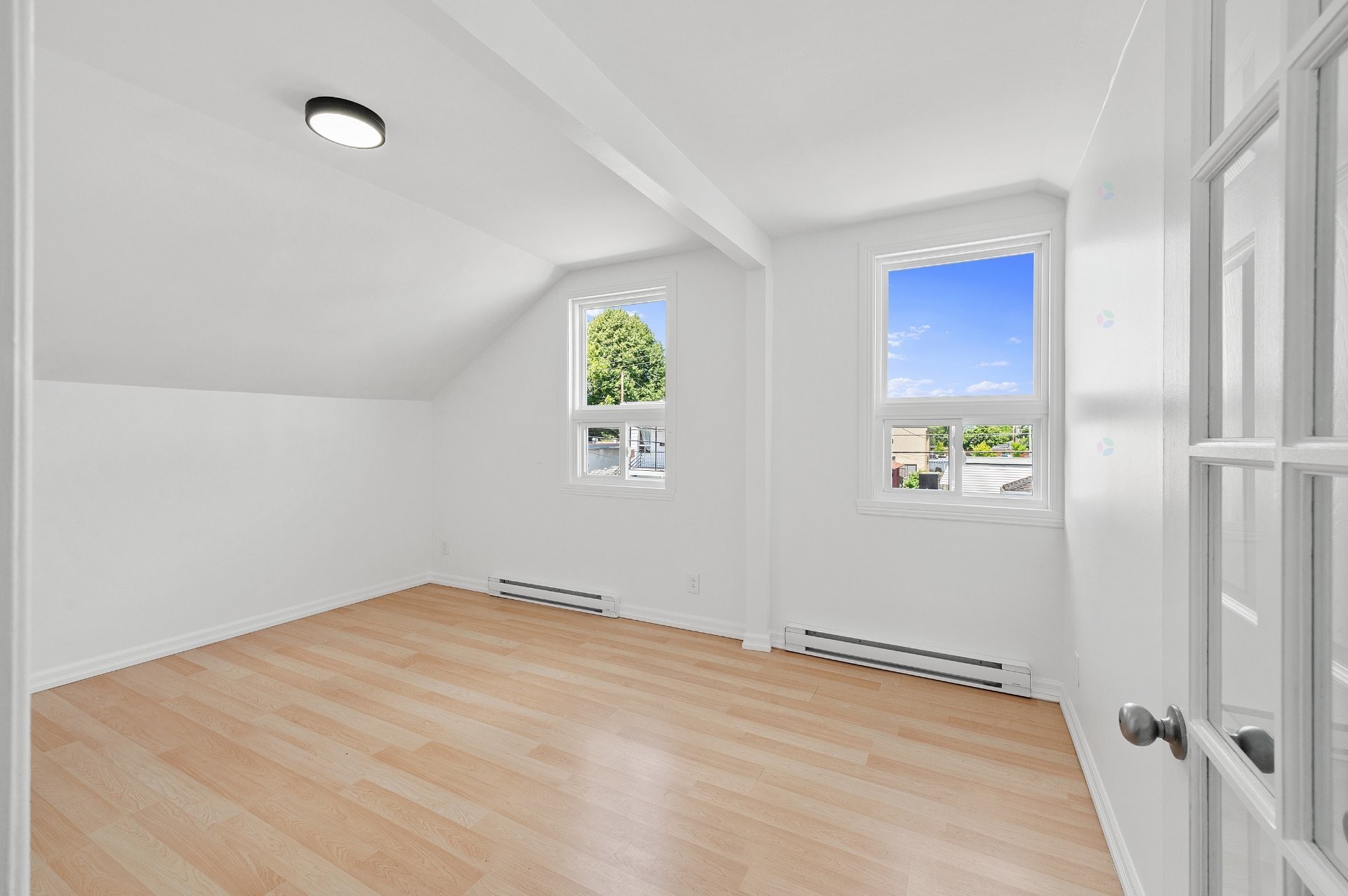 









636

 - 638


8e Avenue

,
Saint-Jérôme,




QC
J7Z4Y1

