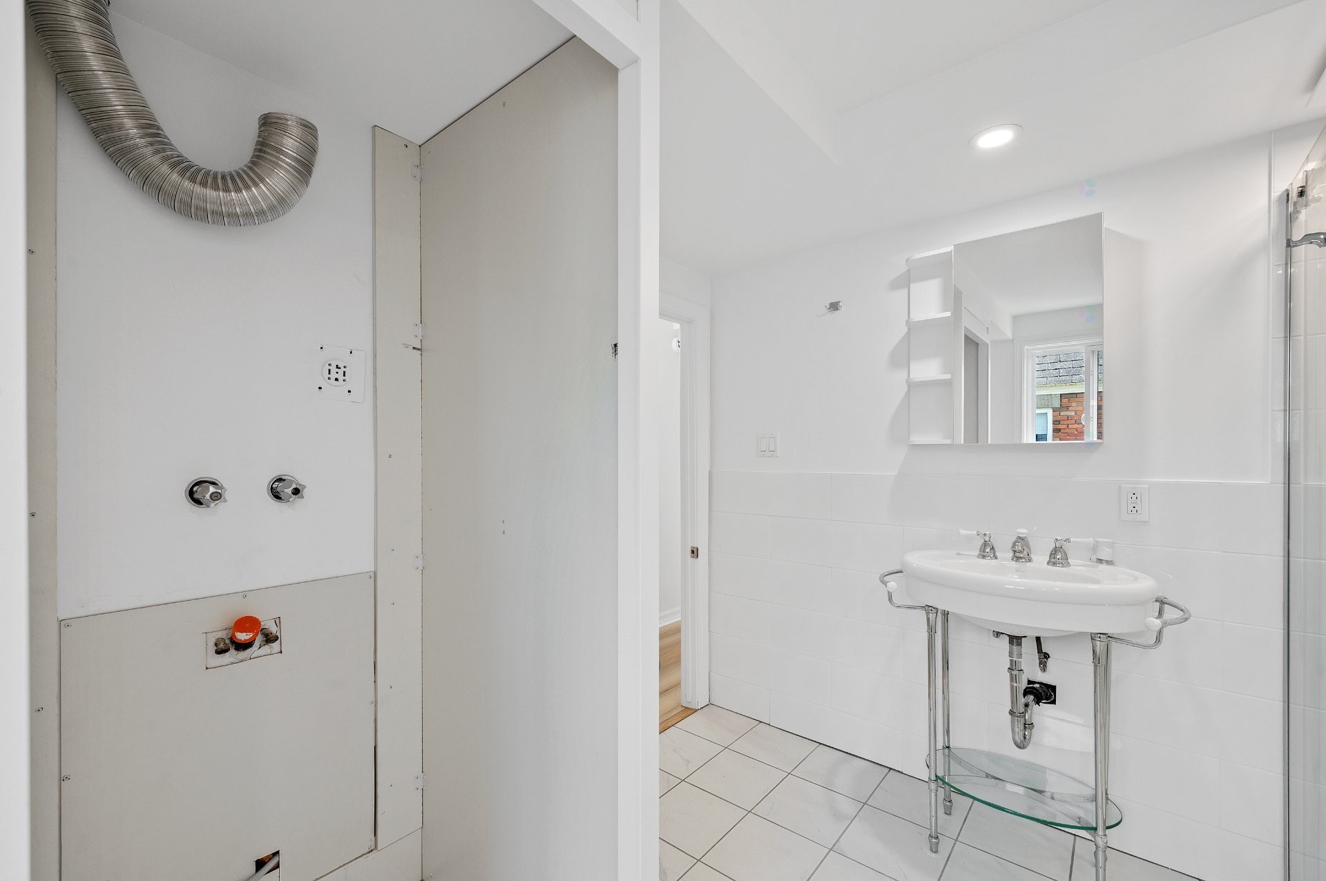 









636

 - 638


8e Avenue

,
Saint-Jérôme,




QC
J7Z4Y1

