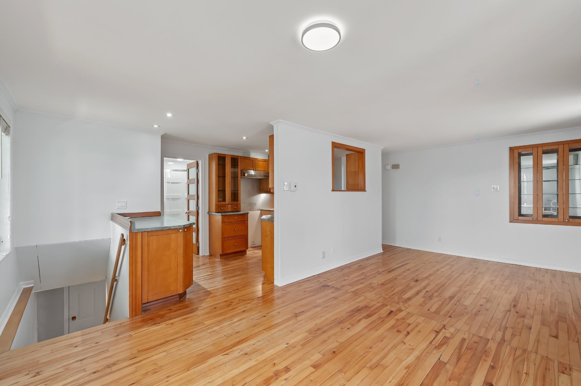 









636

 - 638


8e Avenue

,
Saint-Jérôme,




QC
J7Z4Y1

