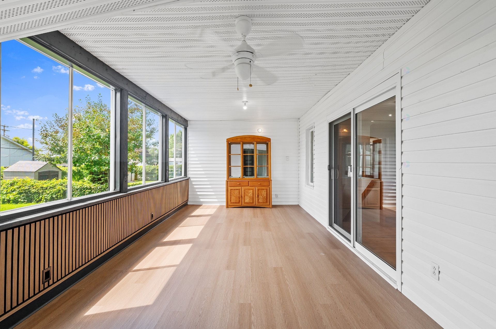 









636

 - 638


8e Avenue

,
Saint-Jérôme,




QC
J7Z4Y1

