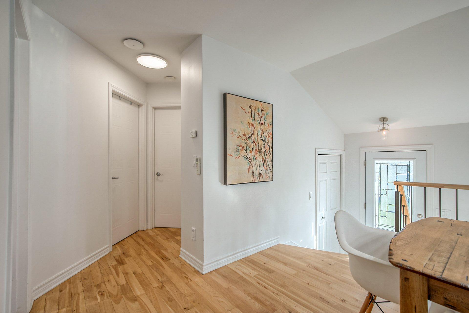 









1387


Rue du Bonheur

,
Saint-Alexandre,




QC
J0J1S0

