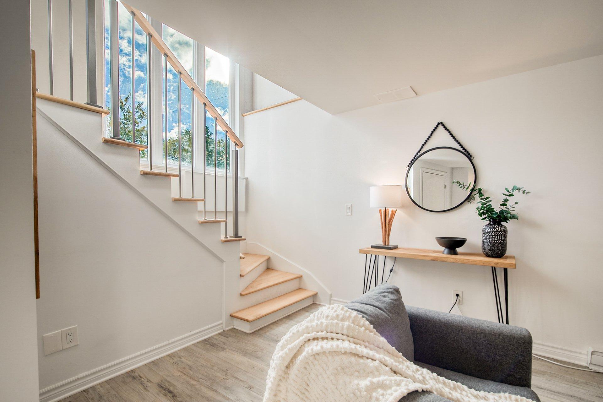 









1387


Rue du Bonheur

,
Saint-Alexandre,




QC
J0J1S0

