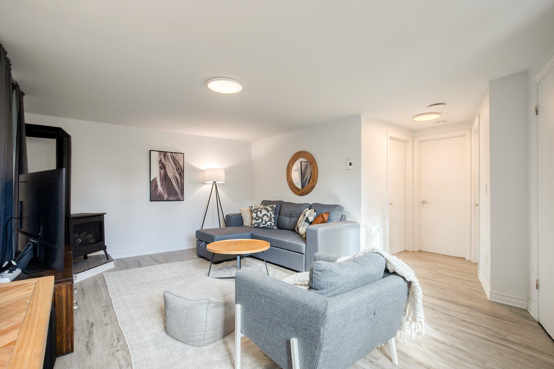 









1387


Rue du Bonheur

,
Saint-Alexandre,




QC
J0J1S0

