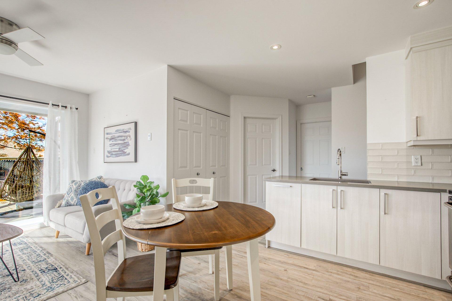 









1387


Rue du Bonheur

,
Saint-Alexandre,




QC
J0J1S0

