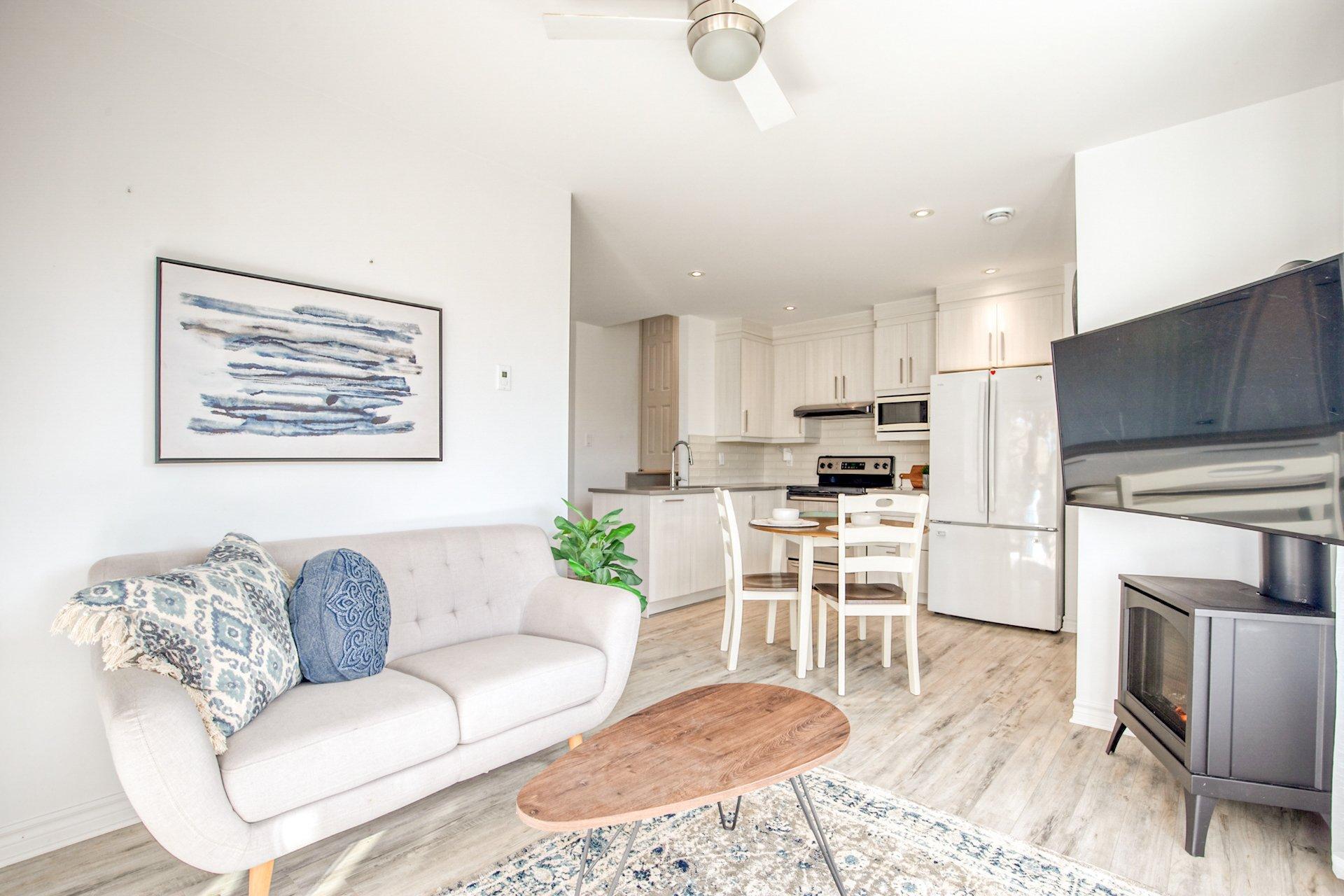 









1387


Rue du Bonheur

,
Saint-Alexandre,




QC
J0J1S0

