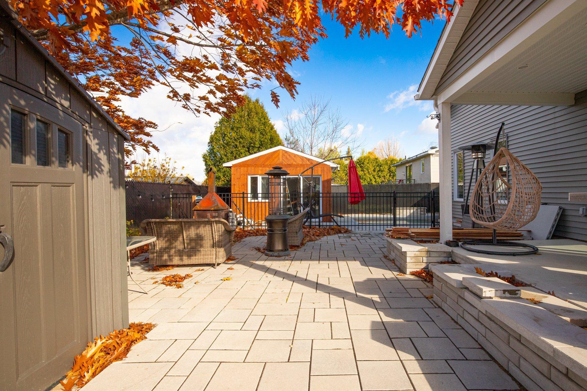 









1387


Rue du Bonheur

,
Saint-Alexandre,




QC
J0J1S0

