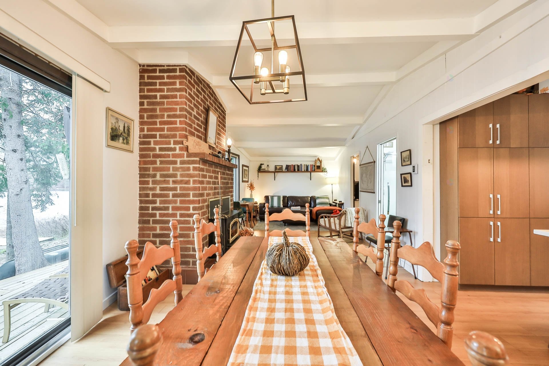 









129


Ch. Laporte

,
Val-des-Bois,




QC
J0X3C0

