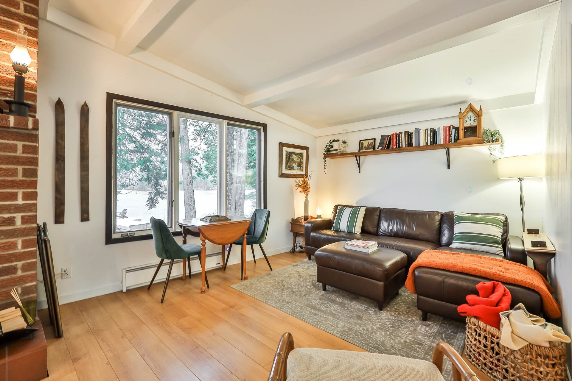 









129


Ch. Laporte

,
Val-des-Bois,




QC
J0X3C0

