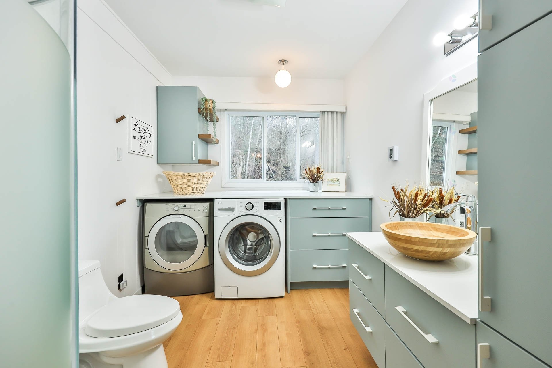 









129


Ch. Laporte

,
Val-des-Bois,




QC
J0X3C0

