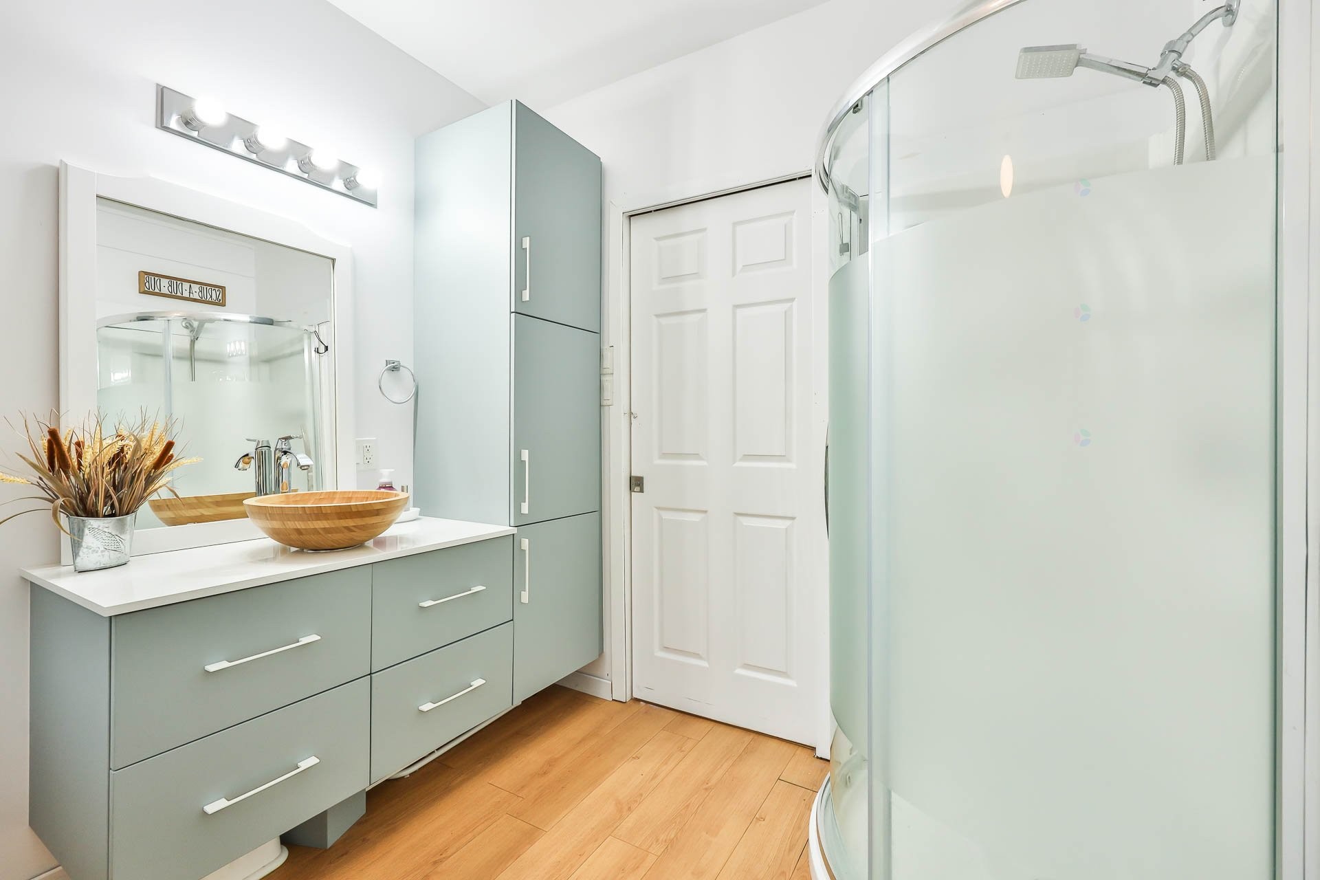 









129


Ch. Laporte

,
Val-des-Bois,




QC
J0X3C0

