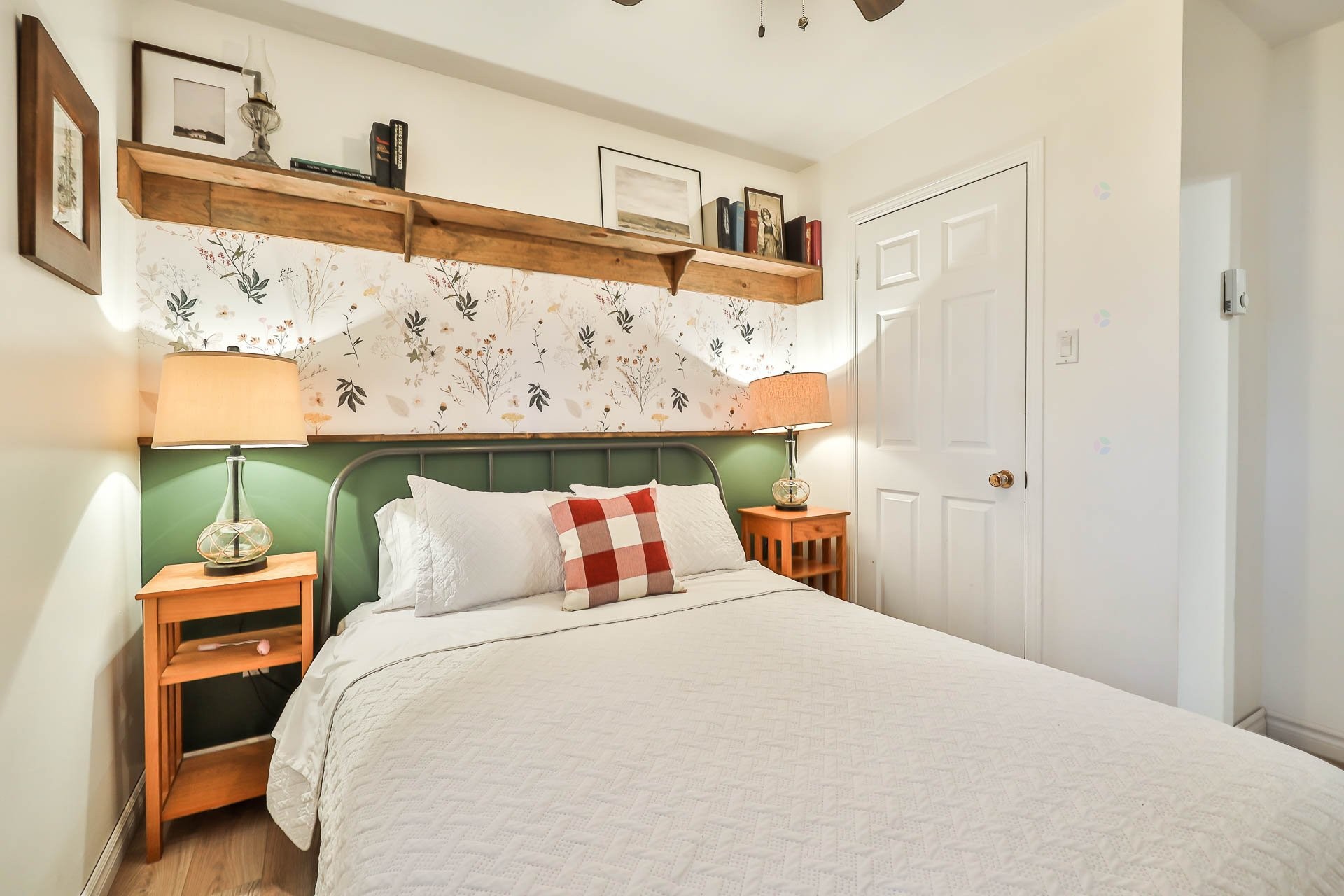 









129


Ch. Laporte

,
Val-des-Bois,




QC
J0X3C0

