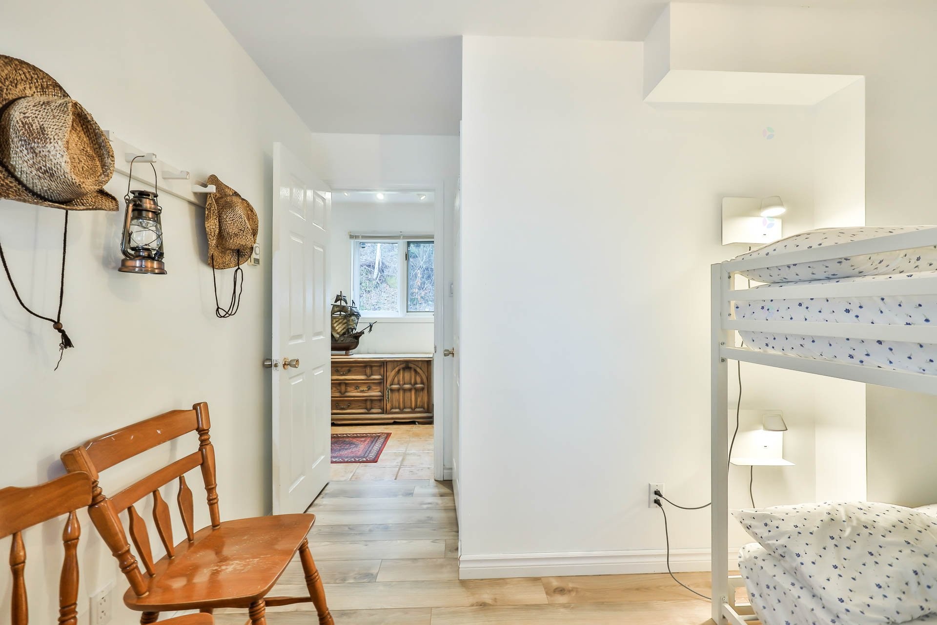 









129


Ch. Laporte

,
Val-des-Bois,




QC
J0X3C0

