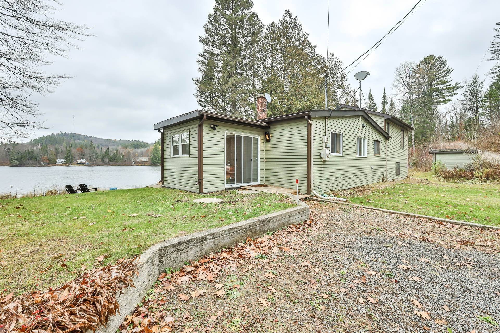 









129


Ch. Laporte

,
Val-des-Bois,




QC
J0X3C0

