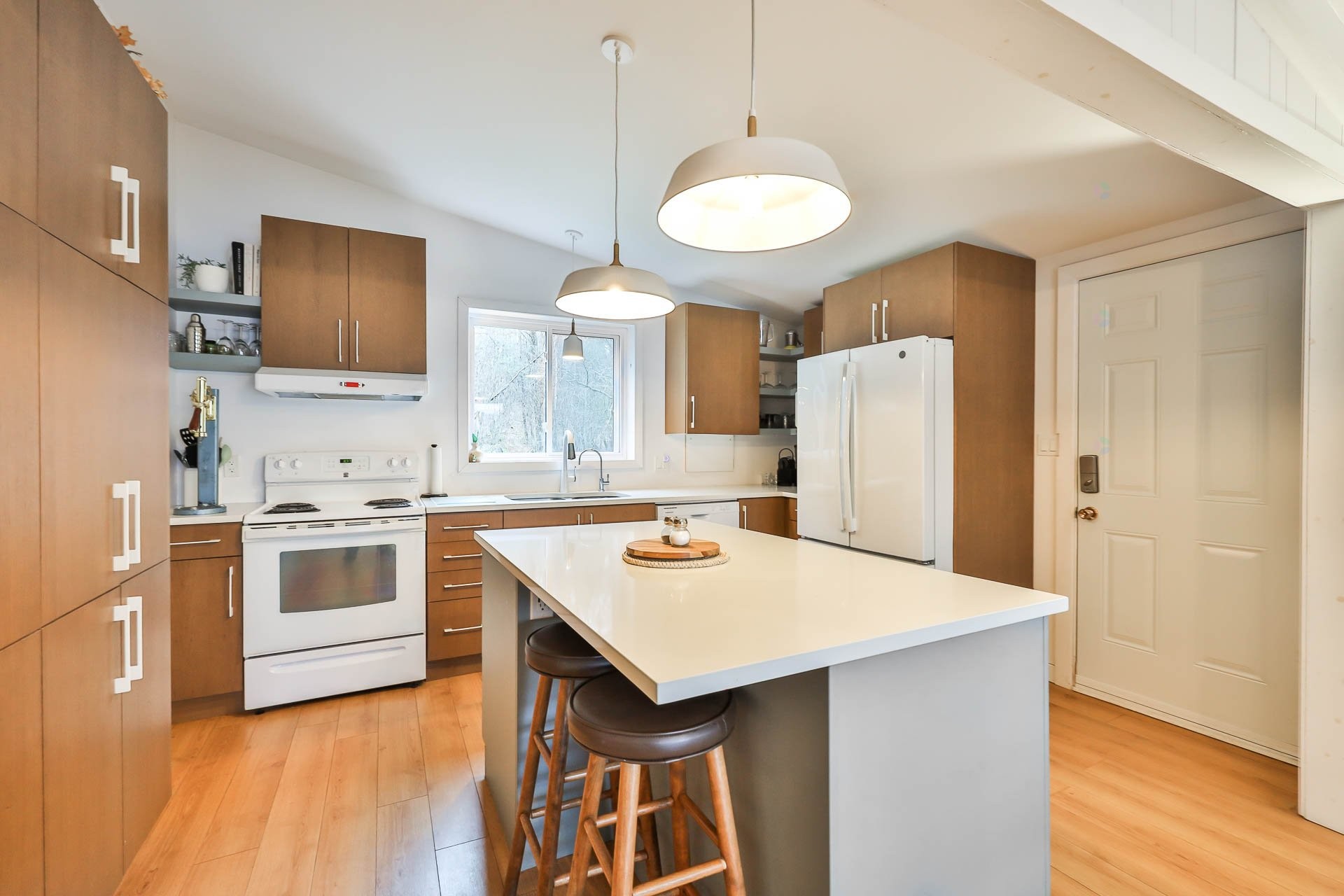 









129


Ch. Laporte

,
Val-des-Bois,




QC
J0X3C0

