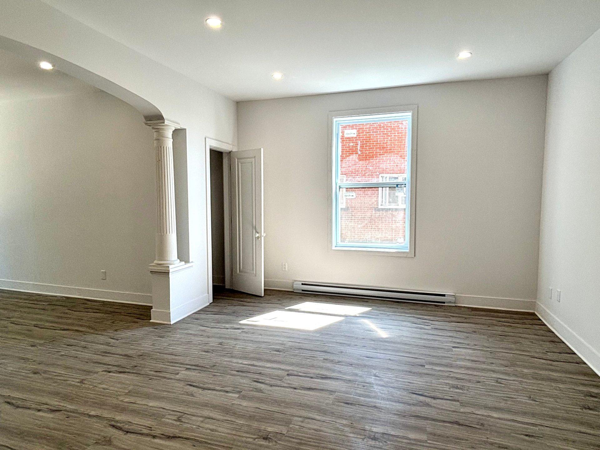 









2142


Boul. Grand

, 2142,
Montréal (Côte-des-Neiges/Notre-Dame-de-Grâce),




QC
H4B2W8

