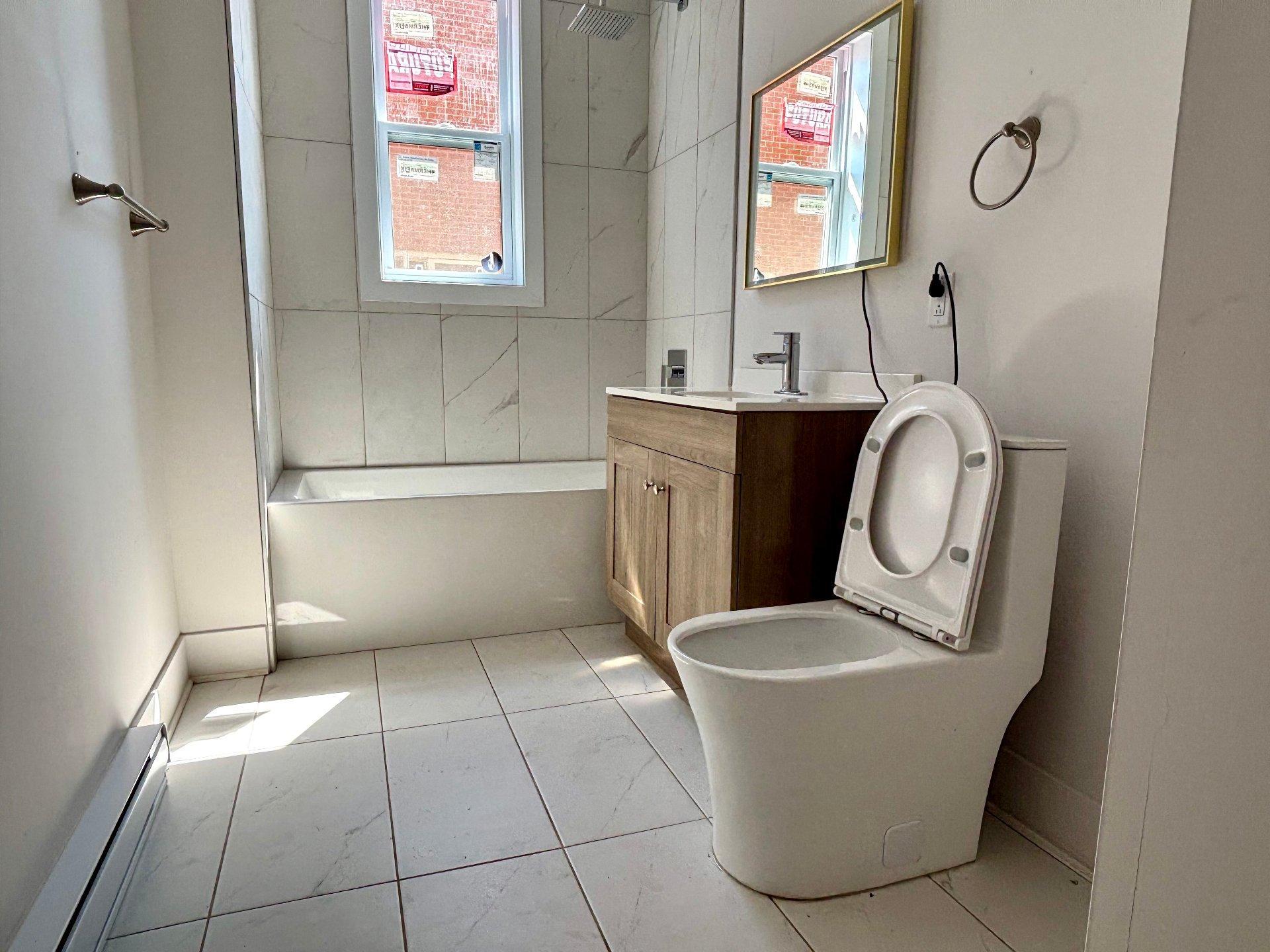 









2142


Boul. Grand

, 2142,
Montréal (Côte-des-Neiges/Notre-Dame-de-Grâce),




QC
H4B2W8

