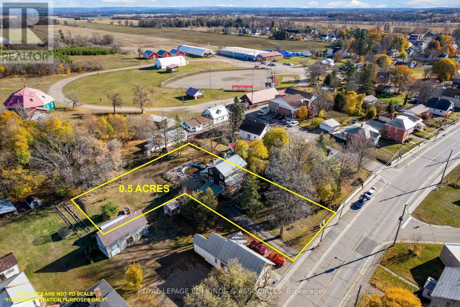 












1854 BEACHBURG ROAD

,
Whitewater Region,




Ontario
K0J1C0

