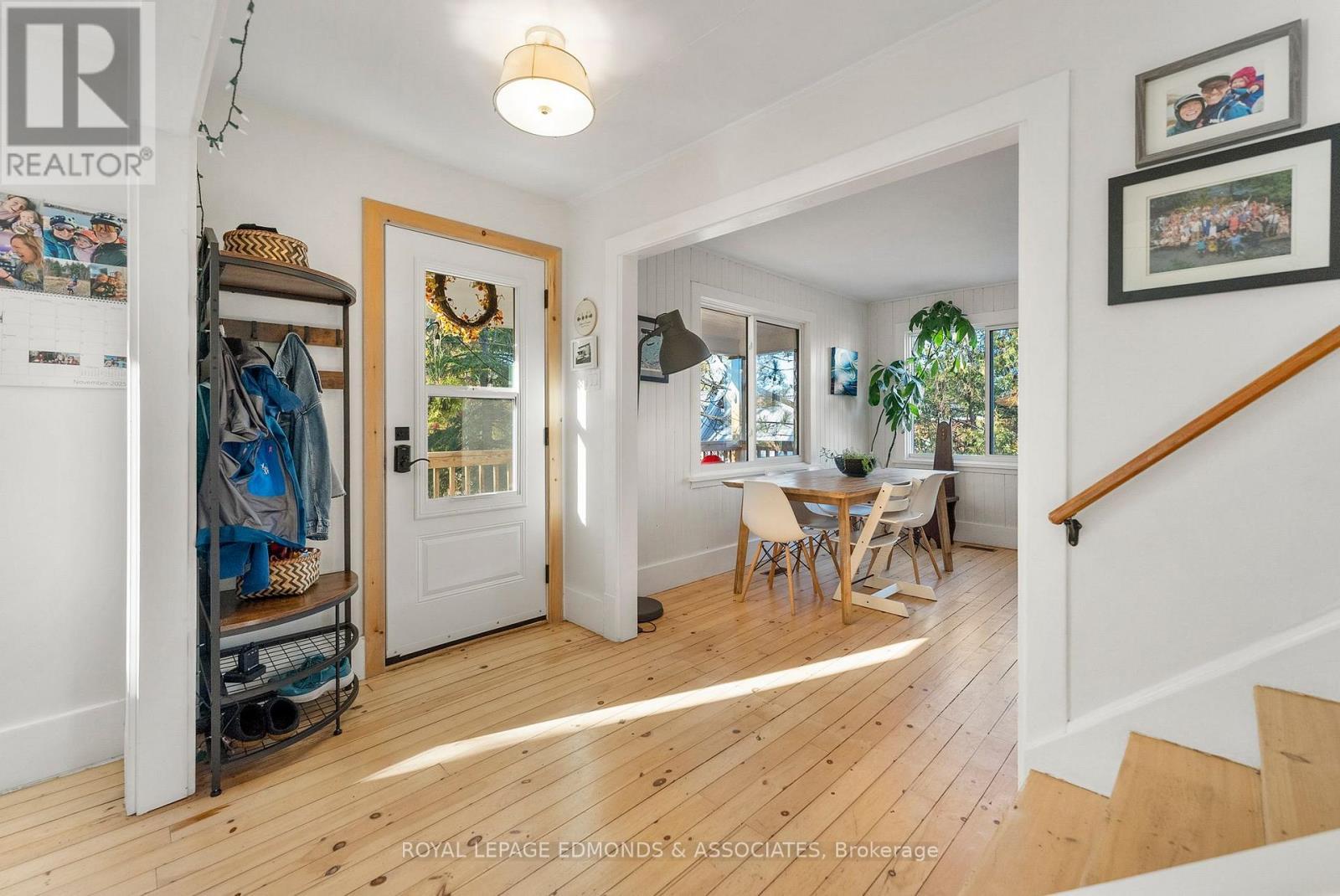 












1854 BEACHBURG ROAD

,
Whitewater Region,




Ontario
K0J1C0

