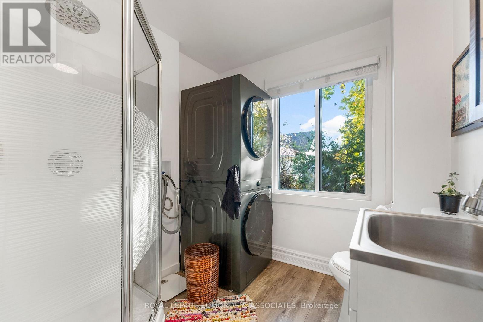 












1854 BEACHBURG ROAD

,
Whitewater Region,




Ontario
K0J1C0

