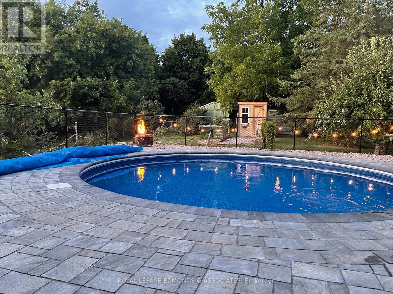 












1854 BEACHBURG ROAD

,
Whitewater Region,




Ontario
K0J1C0

