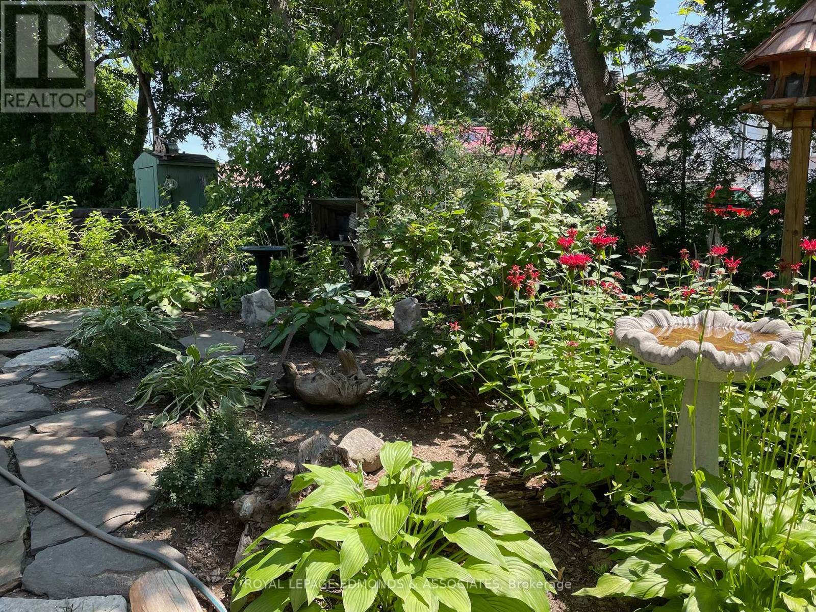 












1854 BEACHBURG ROAD

,
Whitewater Region,




Ontario
K0J1C0

