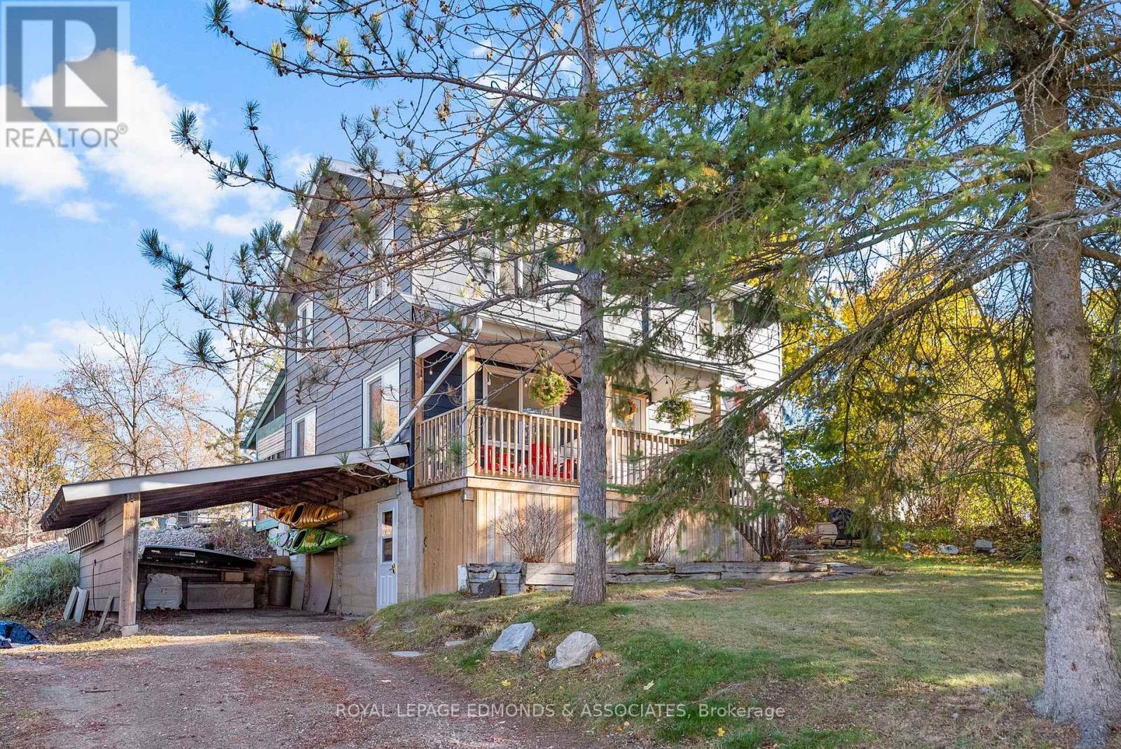 












1854 BEACHBURG ROAD

,
Whitewater Region,




Ontario
K0J1C0

