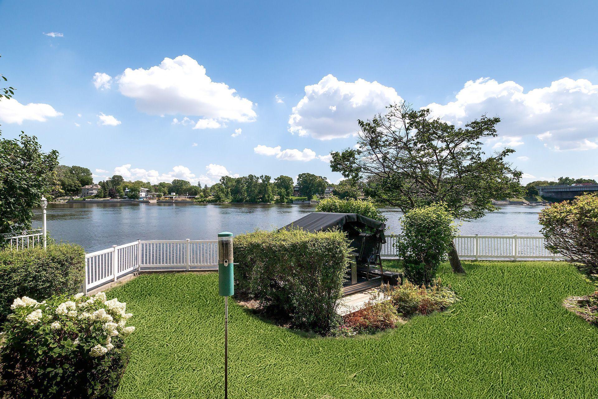 









1


Av. Sauriol

,
Laval (Laval-des-Rapides),




QC
H7N3A3

