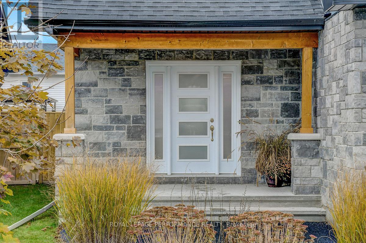 












29 MEADOWLARK STREET

,
Russell,




Ontario
K4R0B8

