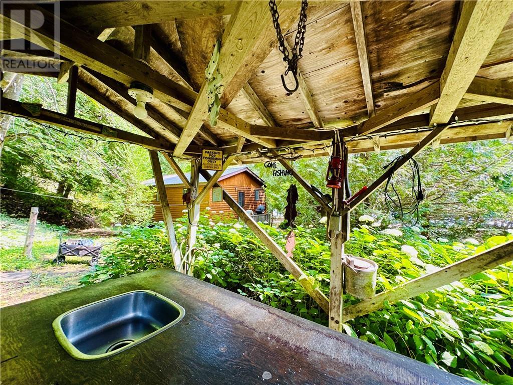 












544 Ketchankookem Trail

,
Mindemoya, Manitoulin Island,




Ontario
P0P1S0

