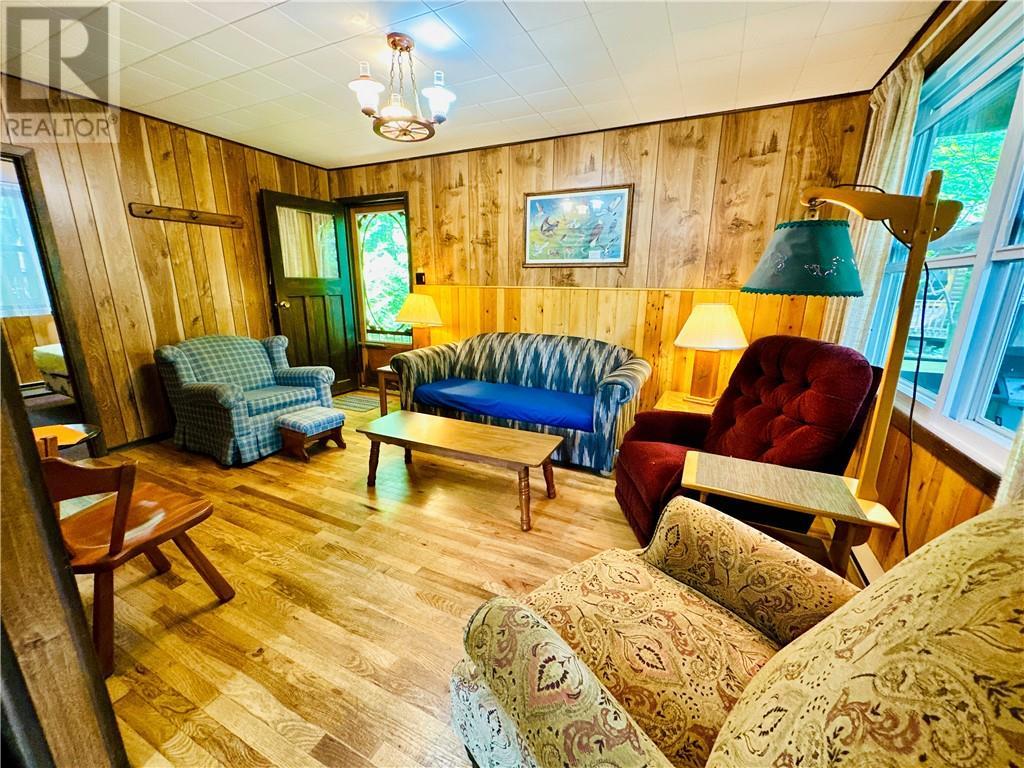 












544 Ketchankookem Trail

,
Mindemoya, Manitoulin Island,




Ontario
P0P1S0

