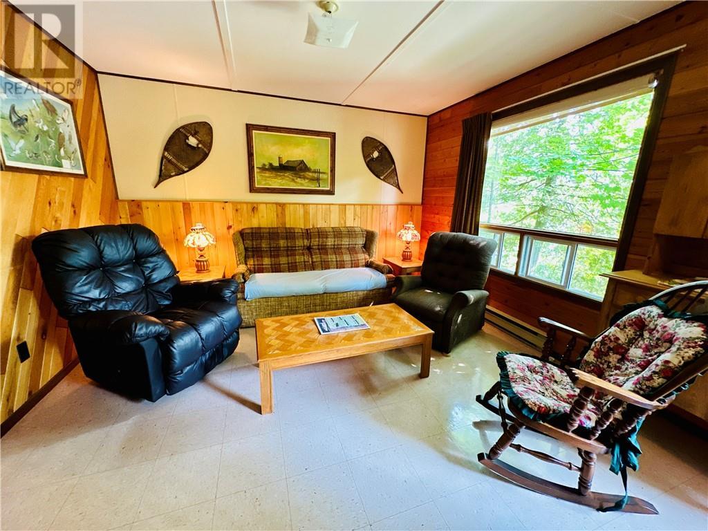 












544 Ketchankookem Trail

,
Mindemoya, Manitoulin Island,




Ontario
P0P1S0

