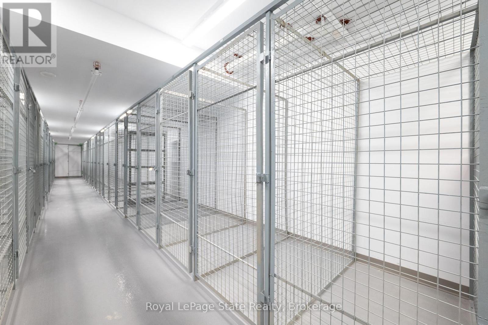 












413 - 470 DUNDAS STREET E

,
Hamilton (Waterdown),




Ontario
L8B2A6

