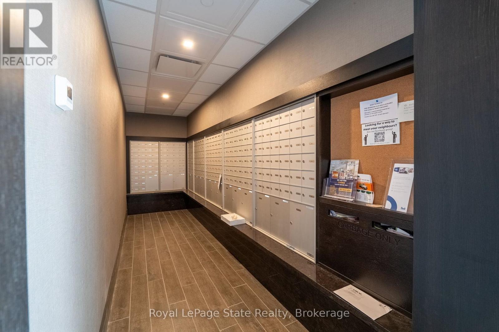 












413 - 470 DUNDAS STREET E

,
Hamilton (Waterdown),




Ontario
L8B2A6

