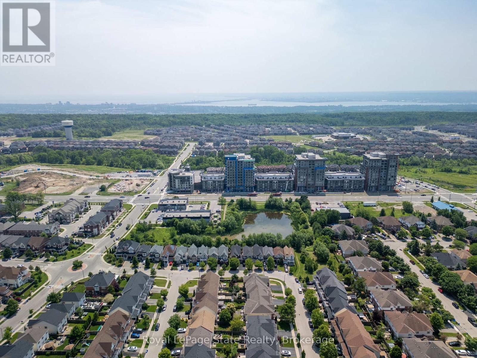 












413 - 470 DUNDAS STREET E

,
Hamilton (Waterdown),




Ontario
L8B2A6

